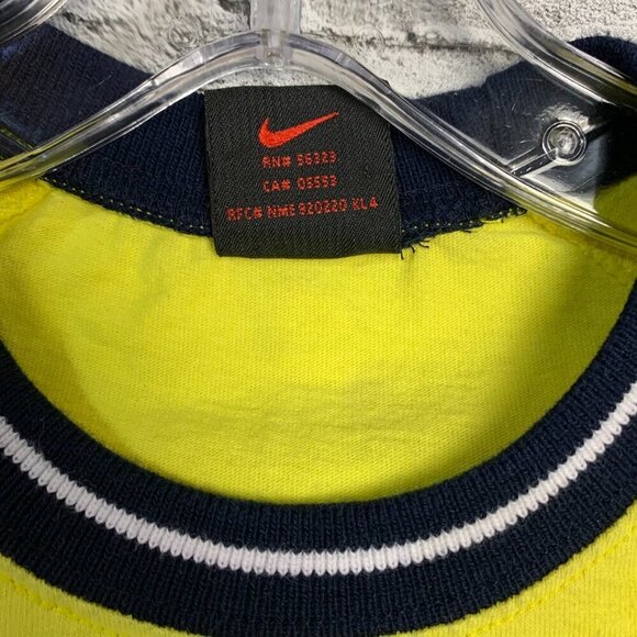 Nike Vintage 90s Centre Swoosh Yellow Short Sleeve Crewneck Cropped Tee - Picture 7 of 12